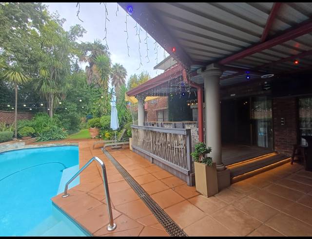 5 BEDROOM HOUSE FOR SALE IN VANDERBIJLPARK SE 2